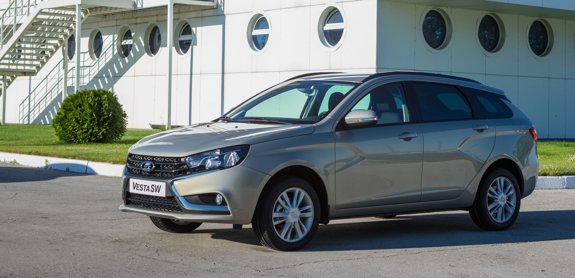 LADA Vesta SW Cross и LADA Vesta SW: ломая стереотипы