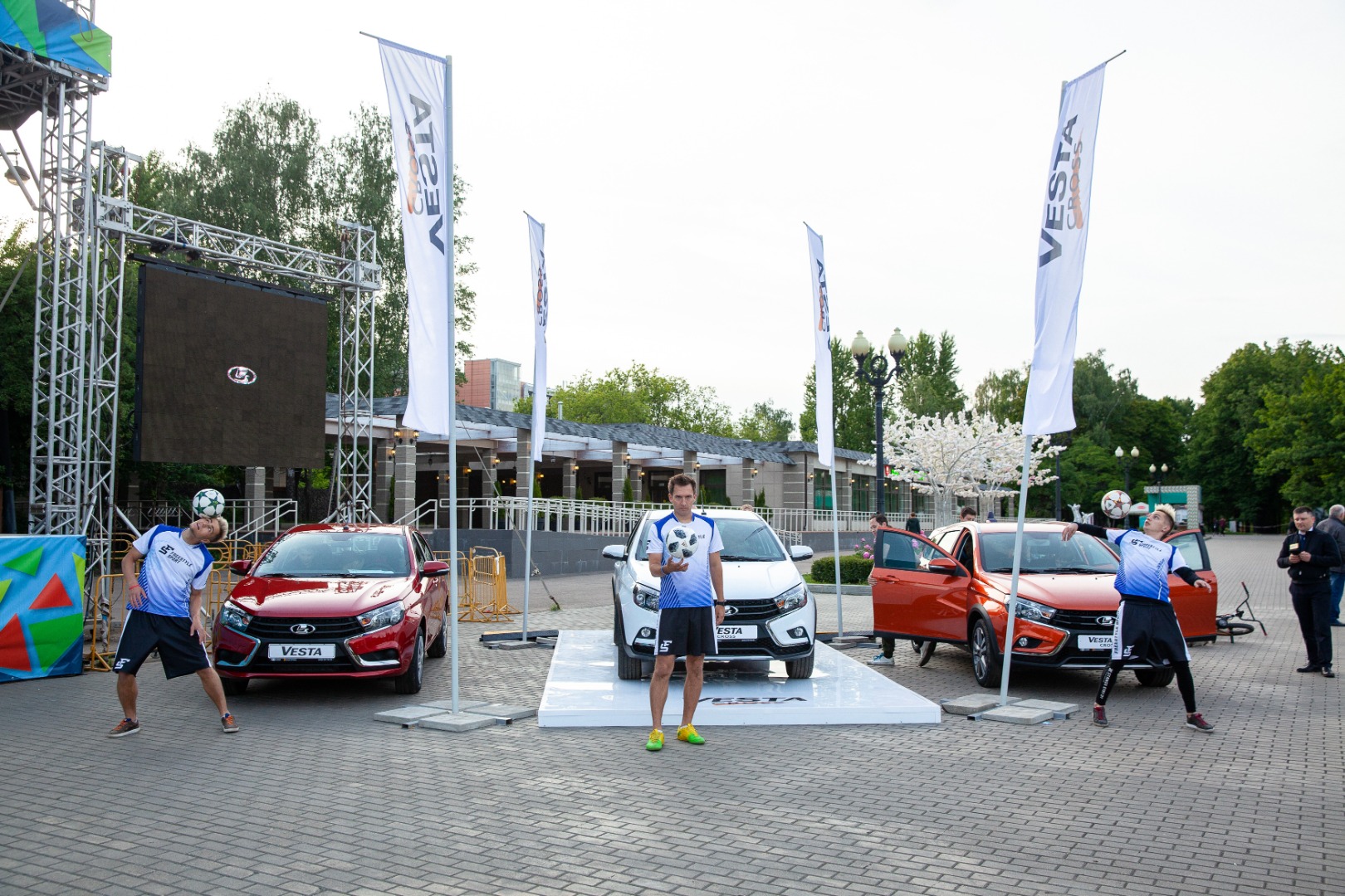 7 июня состоялся старт продаж LADA Vesta Cross в АвтоГЕРМЕС.