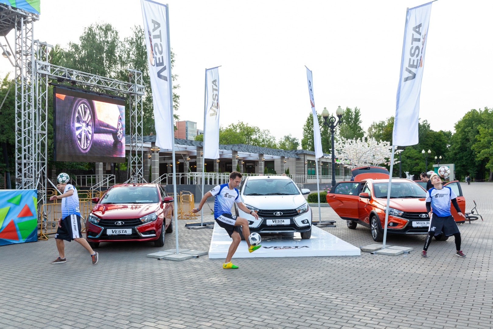7 июня состоялся старт продаж LADA Vesta Cross в АвтоГЕРМЕС.